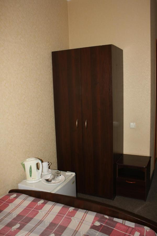 Комната Гостиничного Типа, Алчевских 24 Harkiv Dış mekan fotoğraf