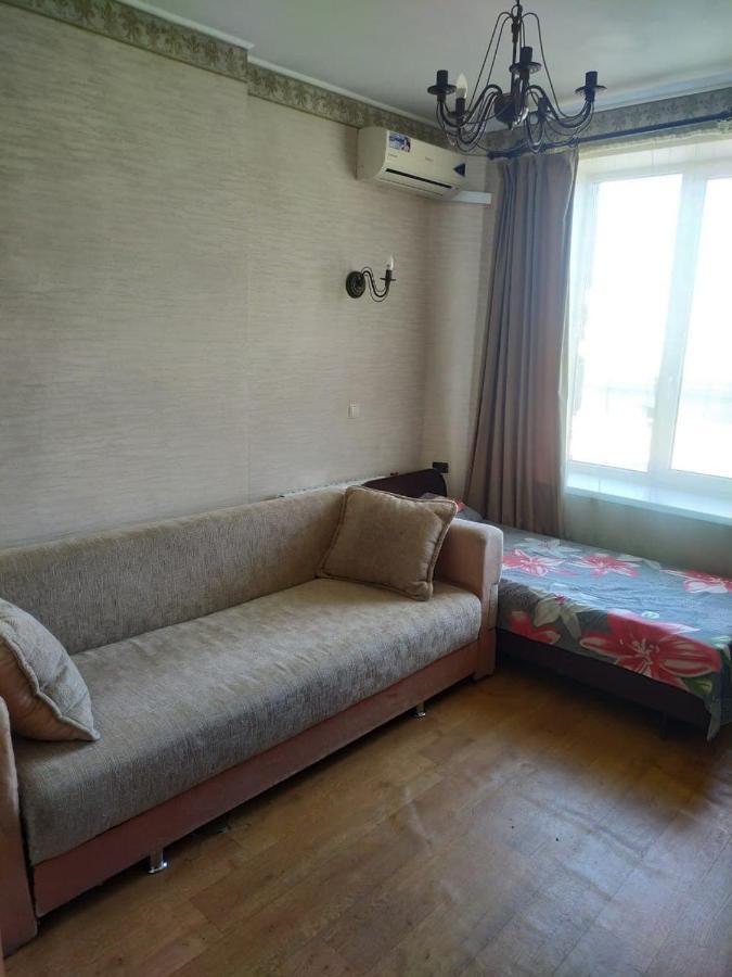 Комната Гостиничного Типа, Алчевских 24 Harkiv Dış mekan fotoğraf